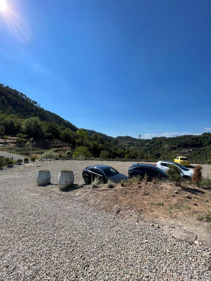 Agriturismo Terre Di Ginepro Borghetto di Vara Bagian luar foto