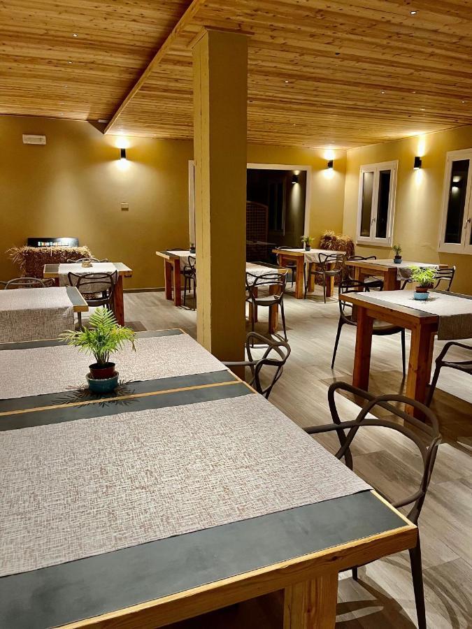 Agriturismo Terre Di Ginepro Borghetto di Vara Bagian luar foto